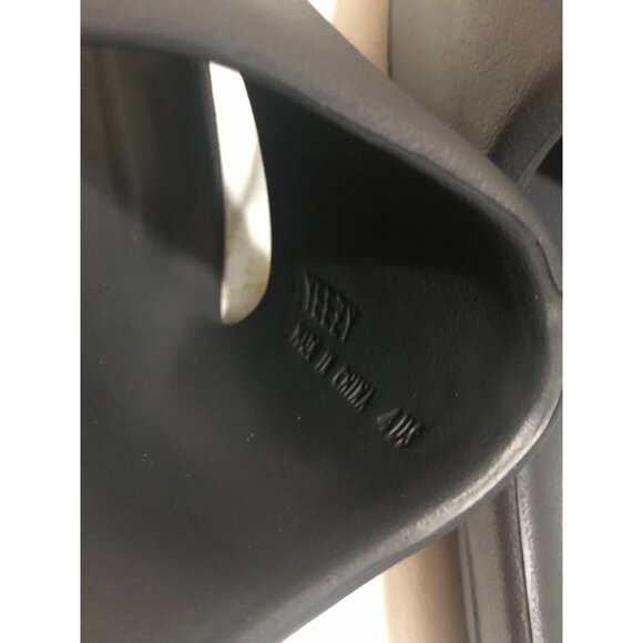Adidas Yeezy Slide Onyx - Men’s Size 4 (No Box) - Picture 3 of 5